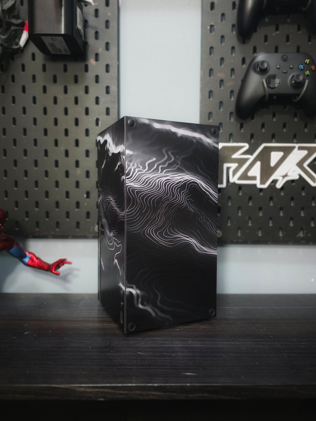 Wrap Xbox Series X Black Waves