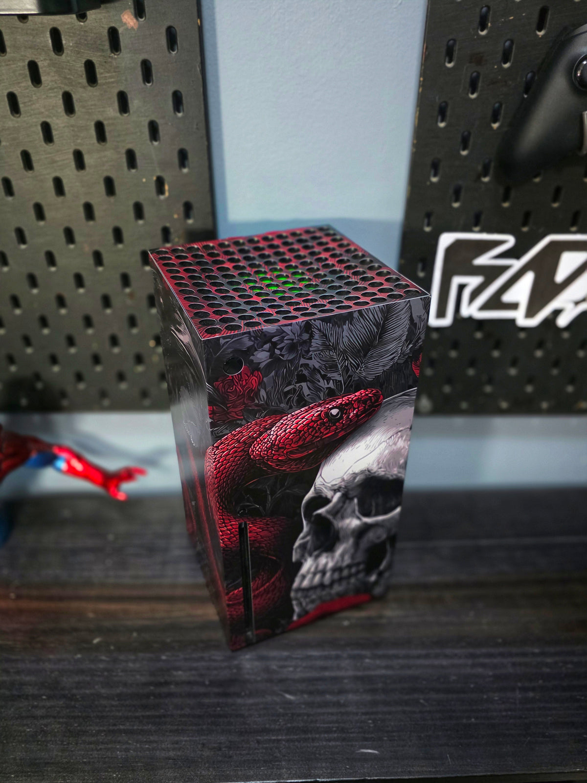 Wrap Xbox Series X Red Snake Skull