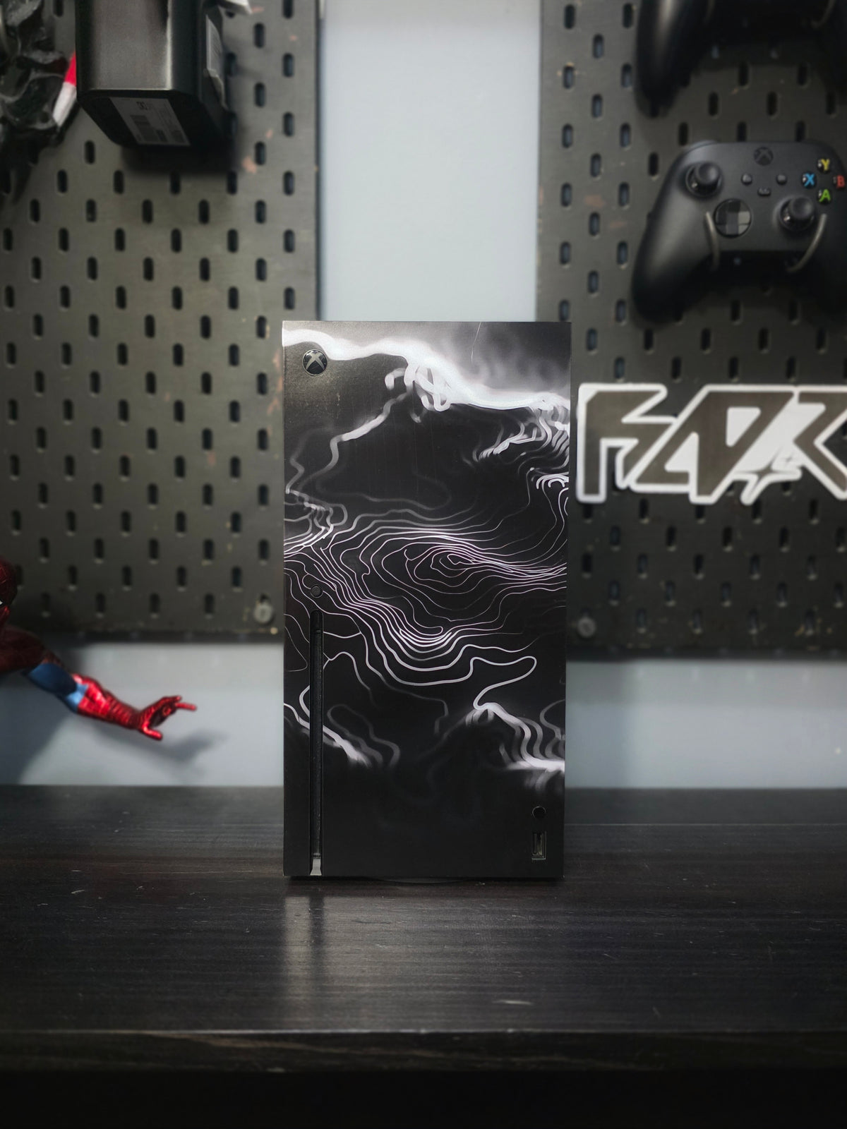Wrap Xbox Series X Black Waves